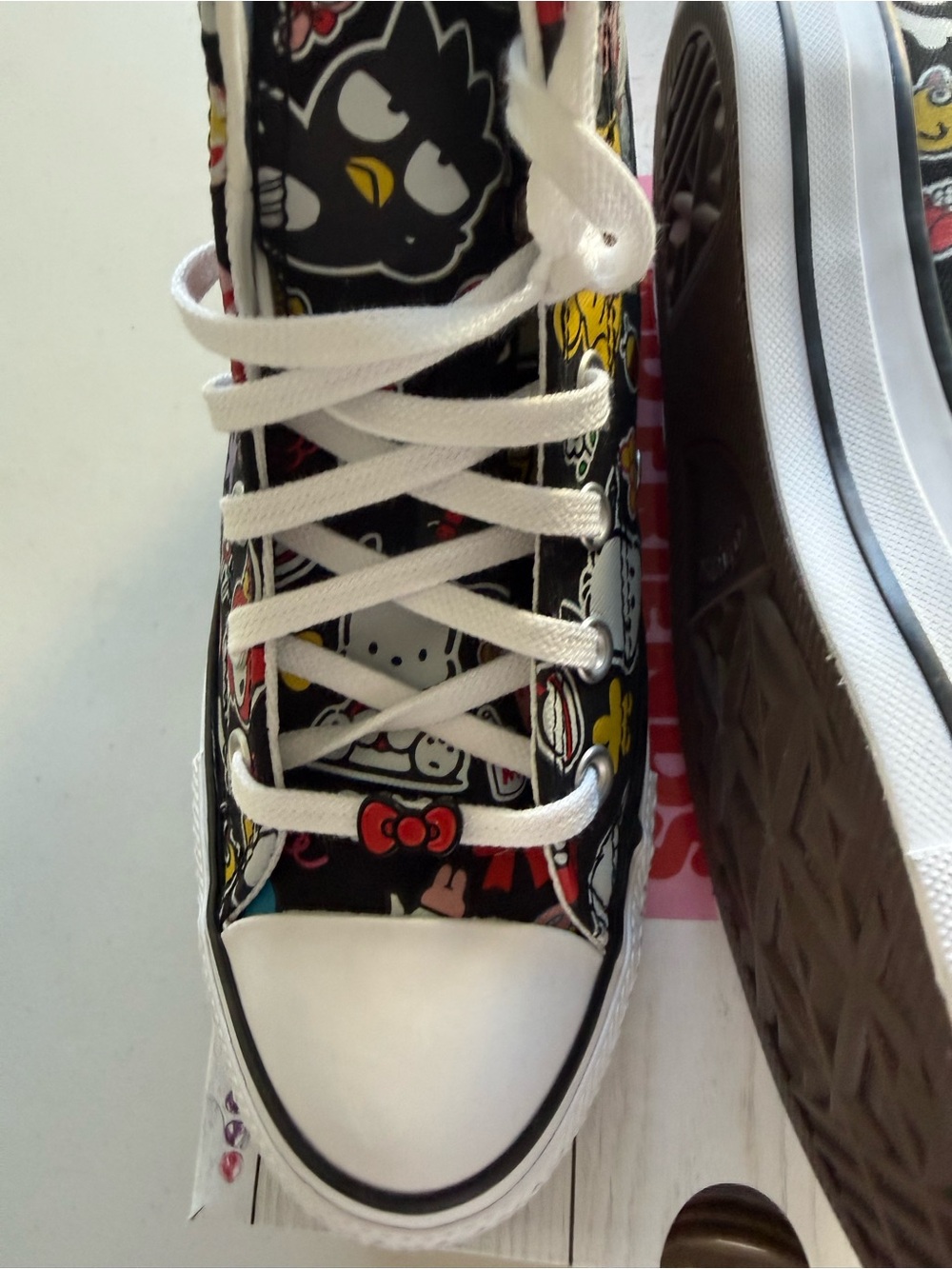 New womens Sz 6.5, 7, 8 Converse Black High top shoes Hello Kitty - Picture 4 of 8